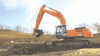 Excavator’s Hydraulics Deliver Smooth, Simultaneous Bucket and Boom Moves
