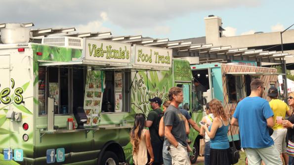 Cities crack down on food trucks
