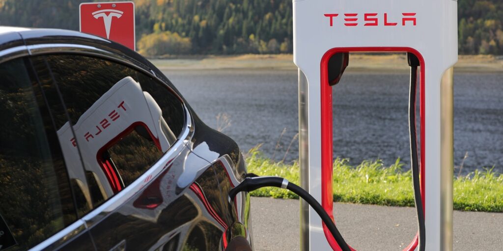 Report: More charging infrastructure is needed to support 30 to 42M electric vehicles by 2030